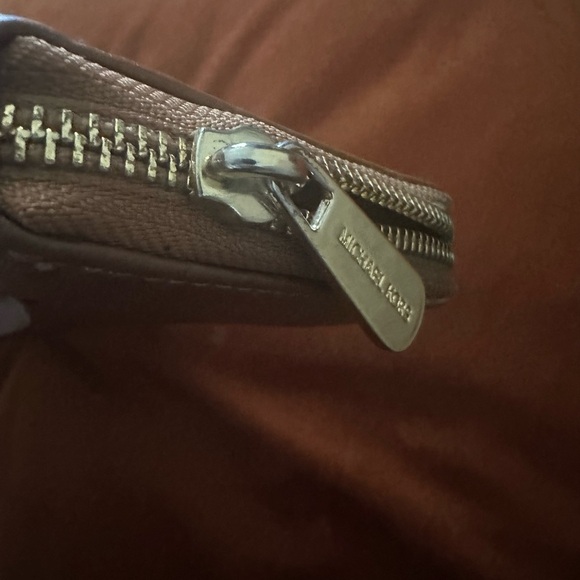 Michael Kors Wallet - Picture 3 of 3